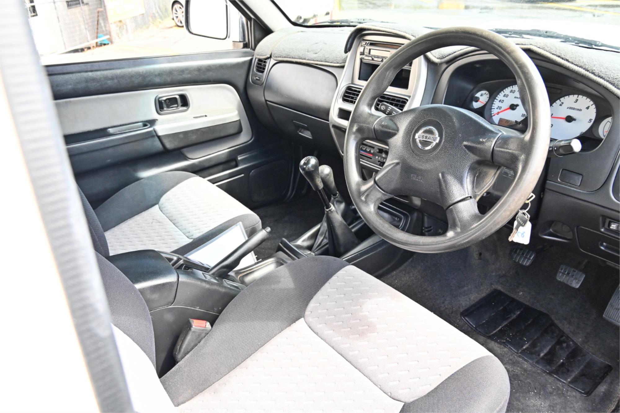 2009 NISSAN NAVARA D22 MY08 ST-R (4x4) 5 SP MANUAL DUAL CAB P/UP