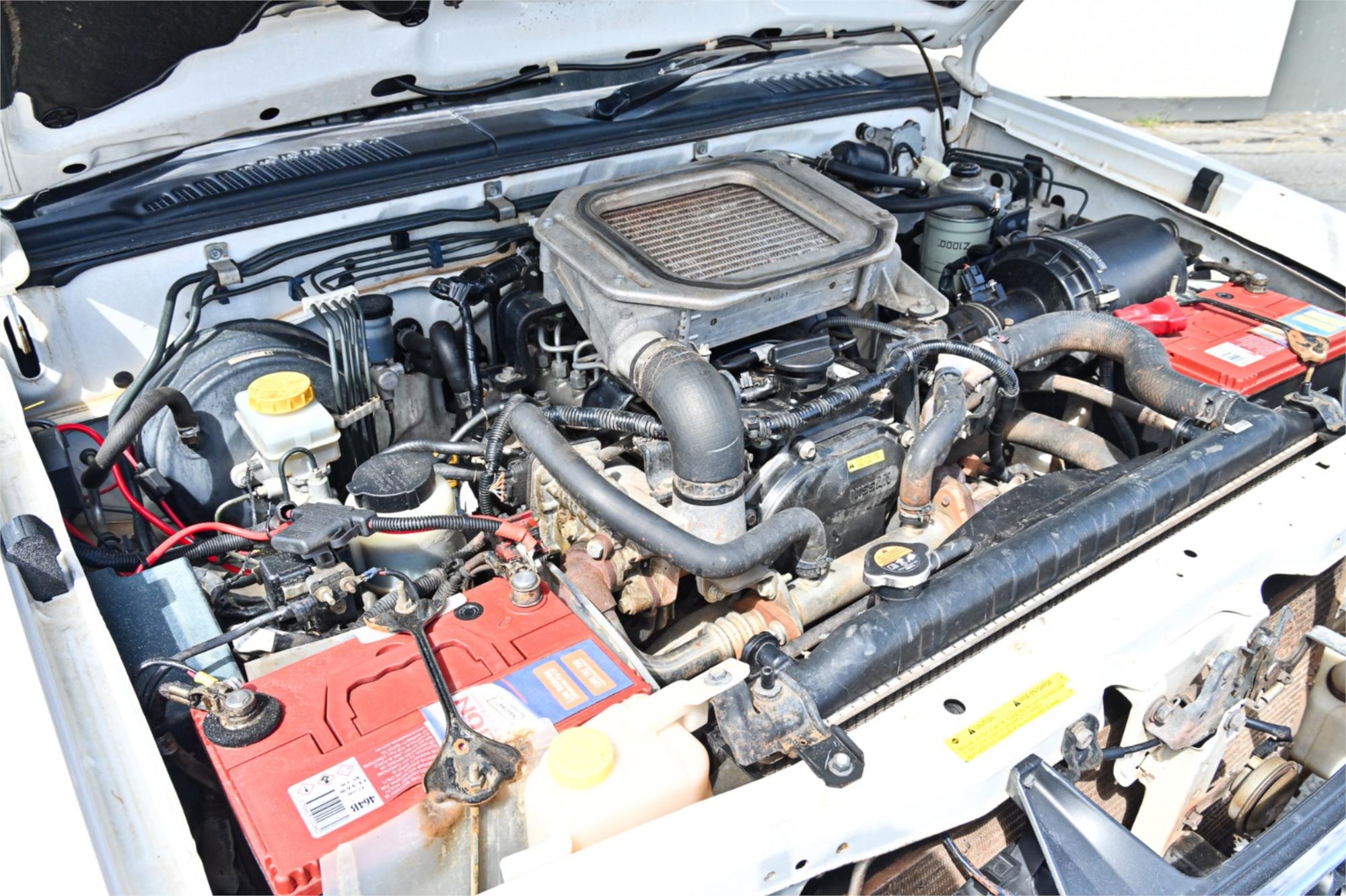 2009 NISSAN NAVARA D22 MY08 ST-R (4x4) 5 SP MANUAL DUAL CAB P/UP