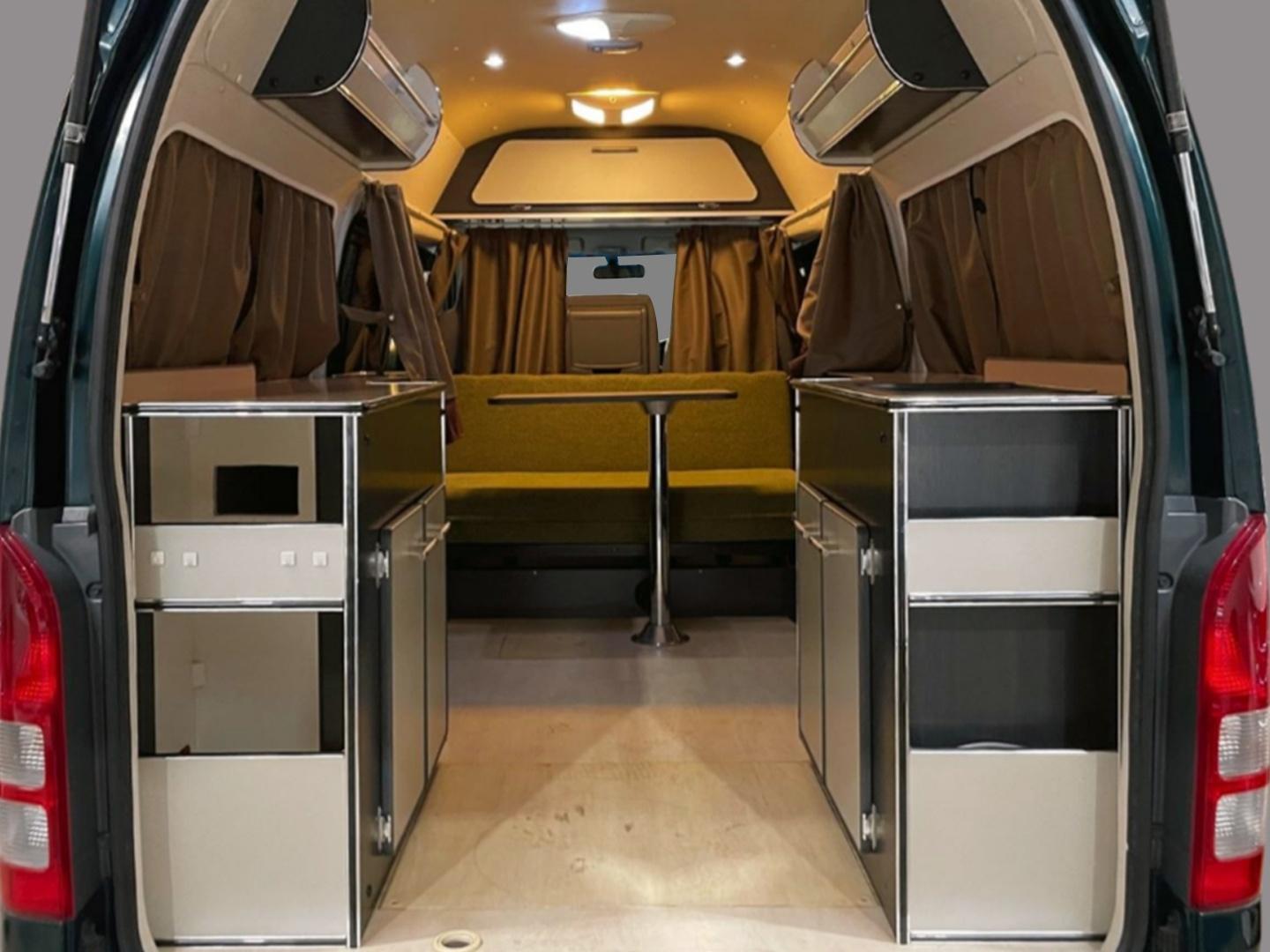 2006 TOYOTA HIACE LWB AUTO CAMPERVAN