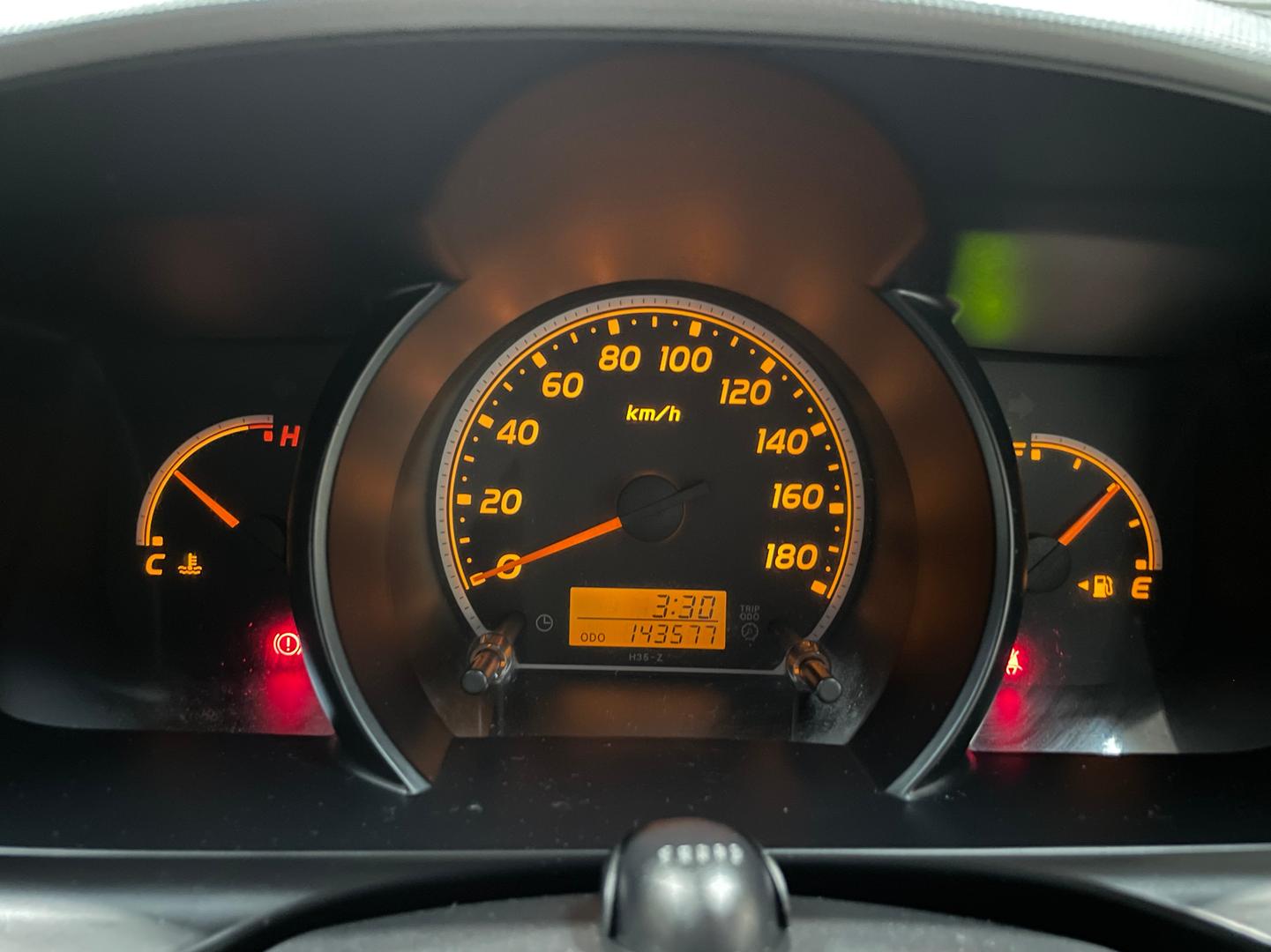 2006 TOYOTA HIACE LWB AUTO CAMPERVAN
