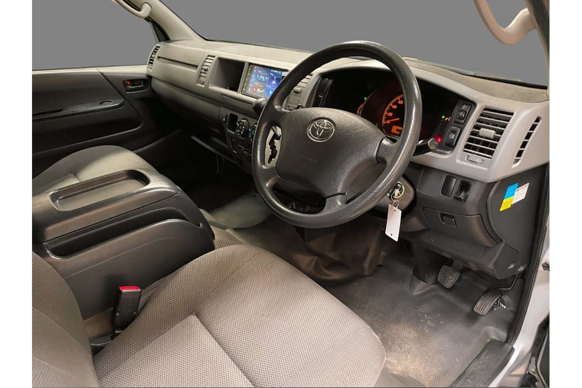 2011 TOYOTA HIACE GL AUTO 4WD VAN