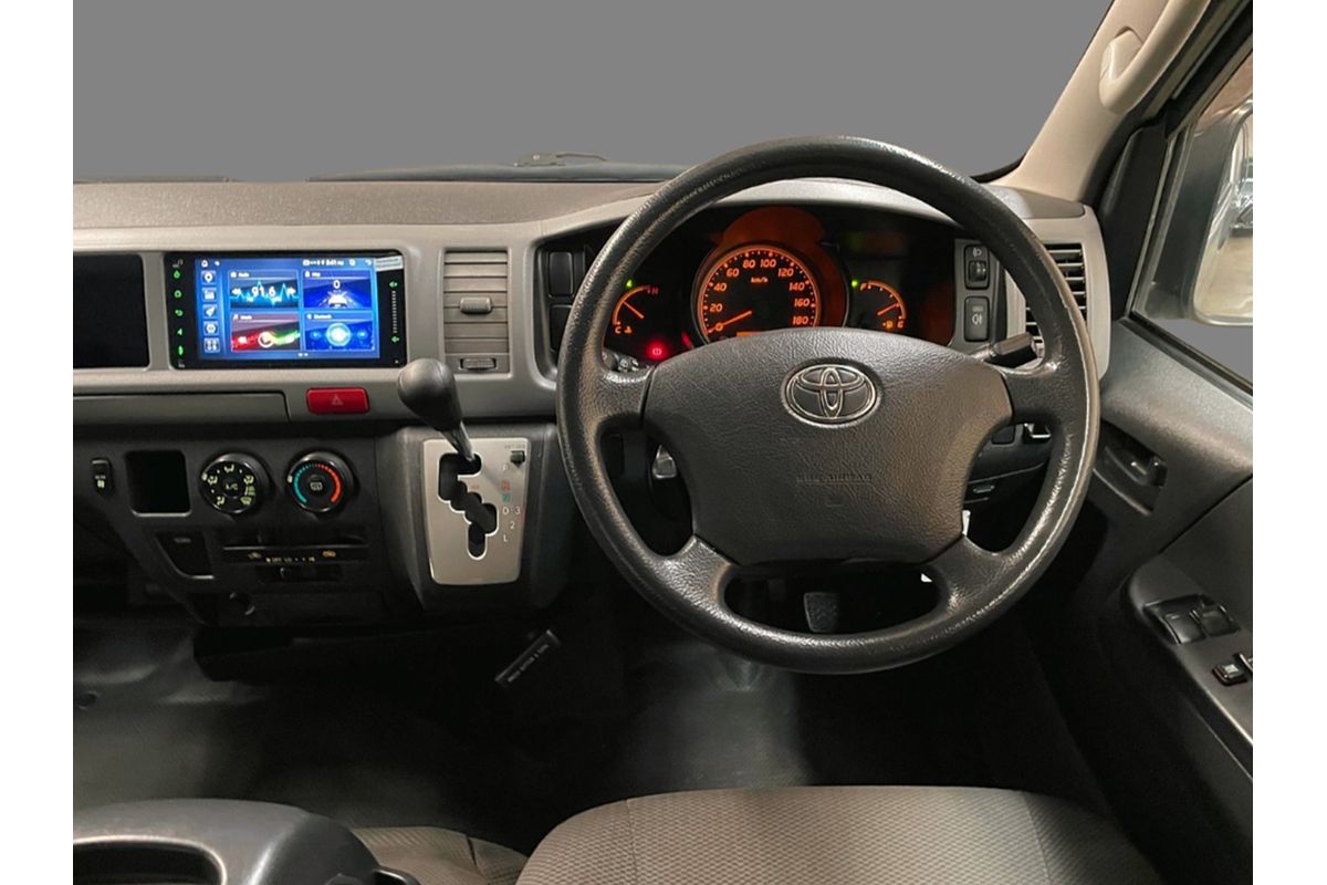 2011 TOYOTA HIACE GL AUTO 4WD VAN