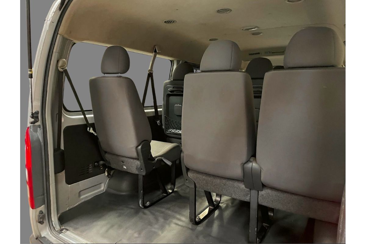 2011 TOYOTA HIACE GL AUTO 4WD VAN