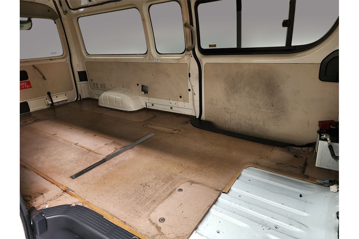 2013 TOYOTA HIACE DX LWB AUTO VAN