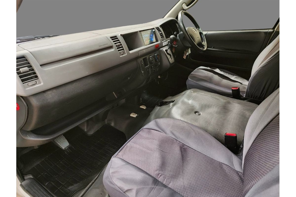 2013 TOYOTA HIACE DX LWB AUTO VAN