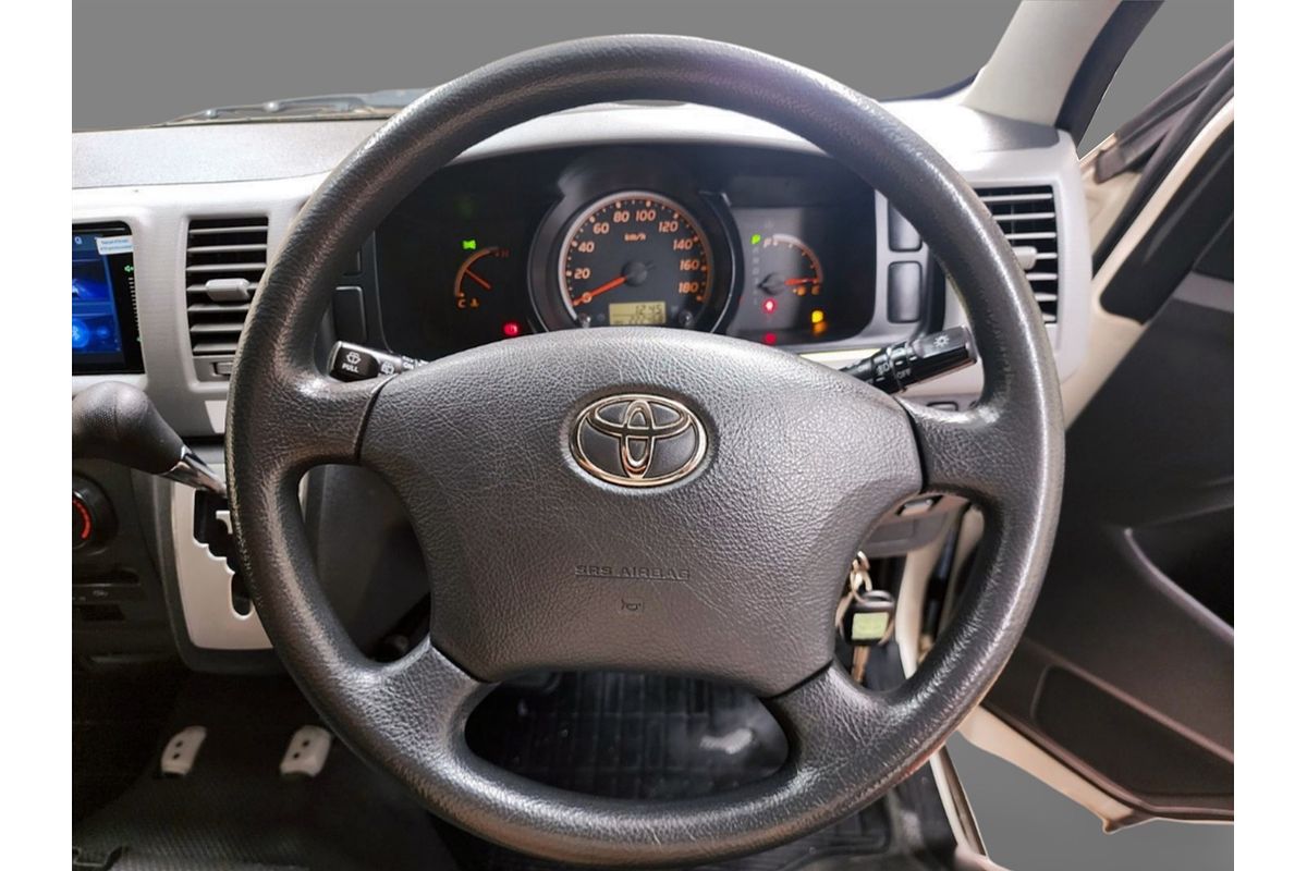 2013 TOYOTA HIACE DX LWB AUTO VAN
