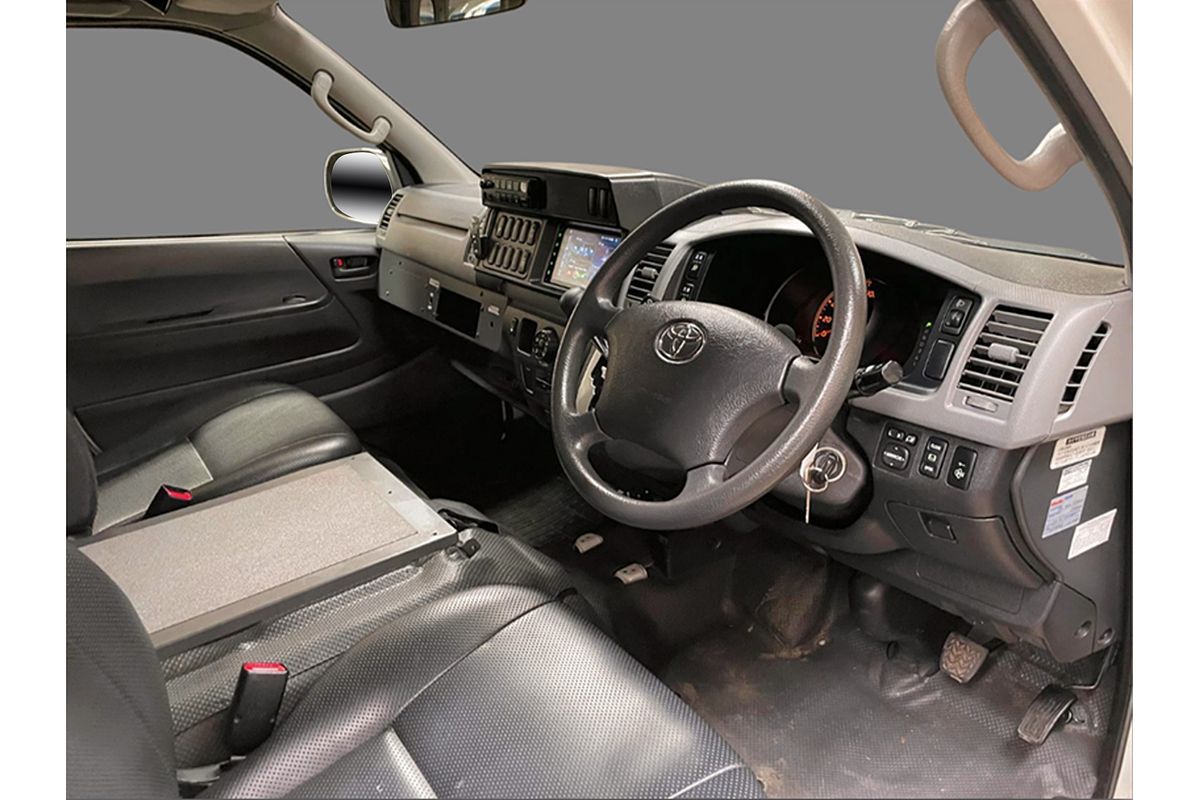2013 TOYOTA HIACE DX LWB AUTO VAN