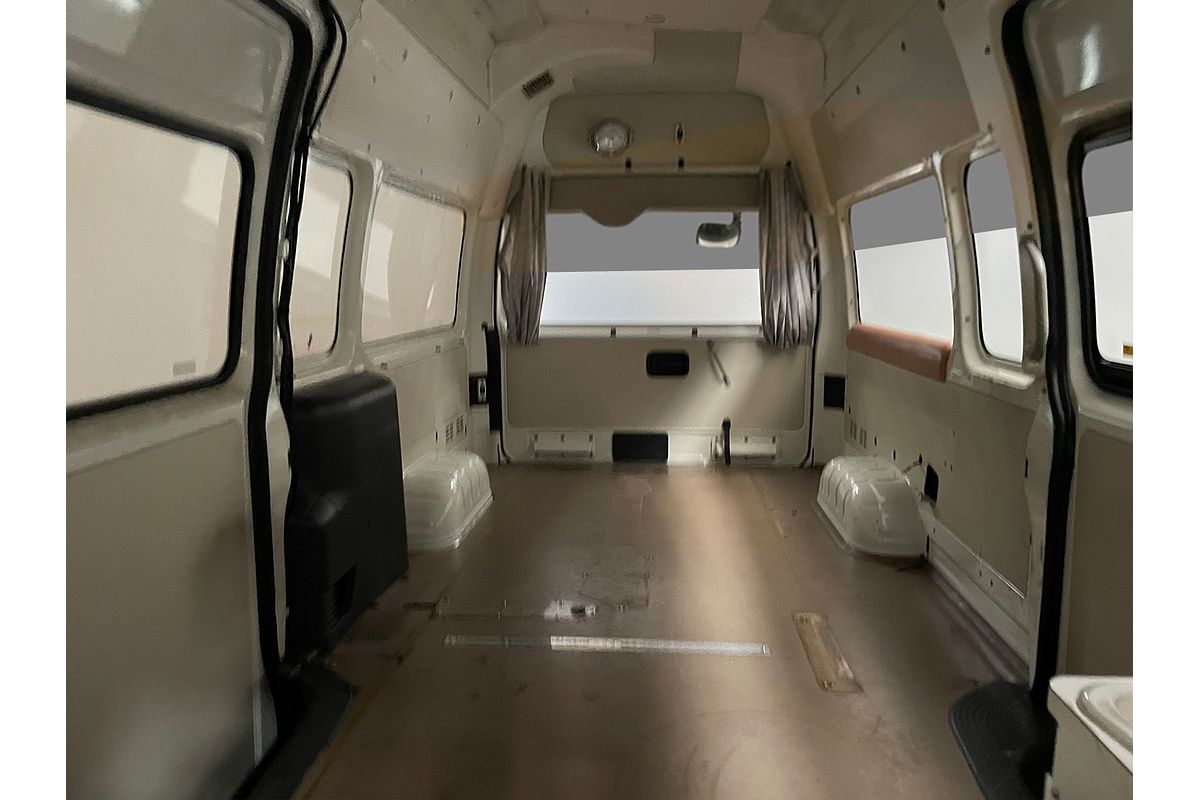 2013 TOYOTA HIACE DX LWB AUTO VAN