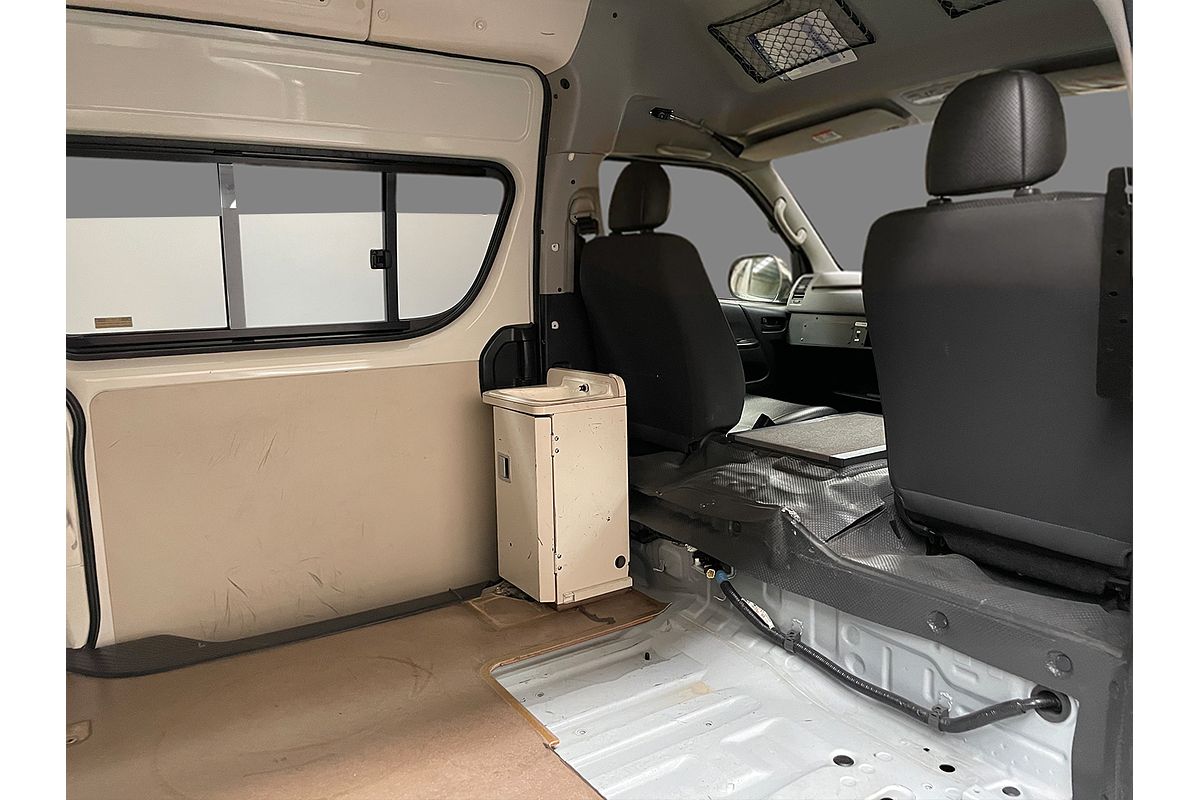 2013 TOYOTA HIACE DX LWB AUTO VAN