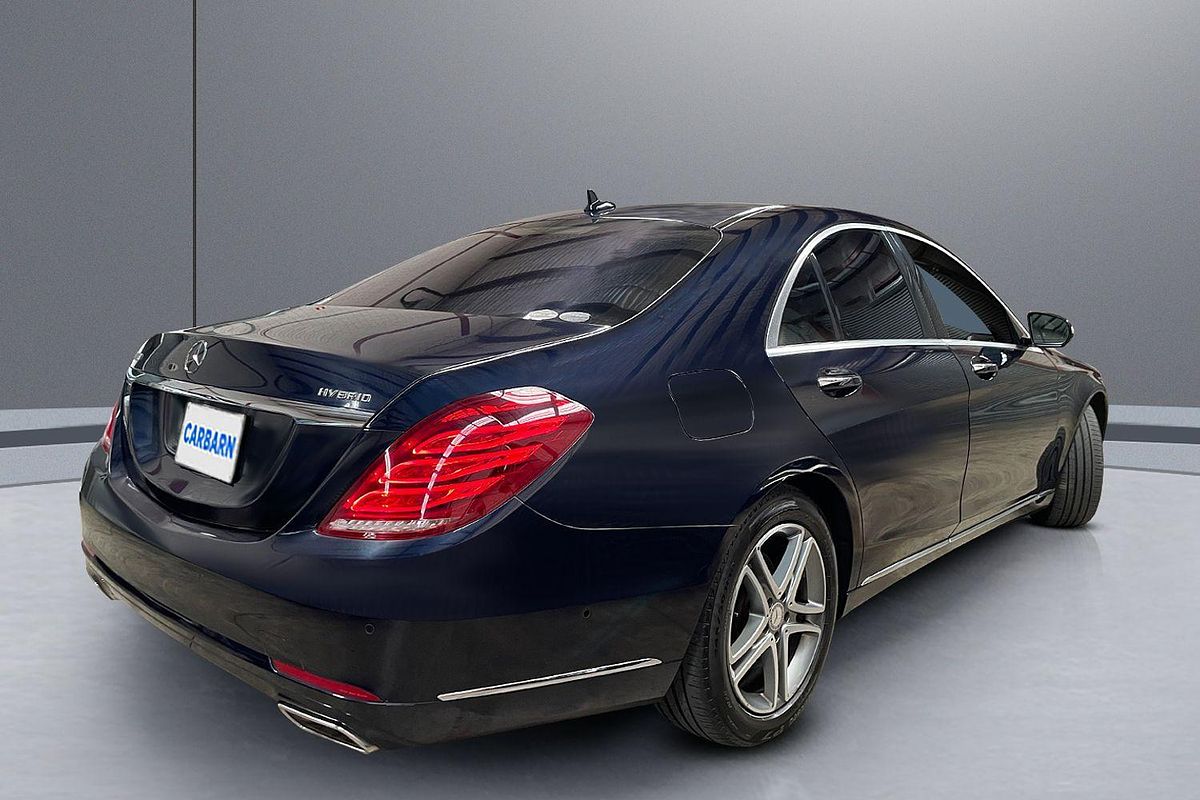 2013 MERCEDES-BENZ S-CLASS S400 HYBRID AUTO SEDAN