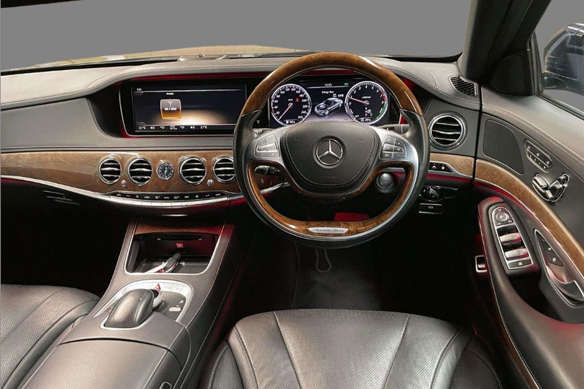 2013 MERCEDES-BENZ S-CLASS S400 HYBRID AUTO SEDAN