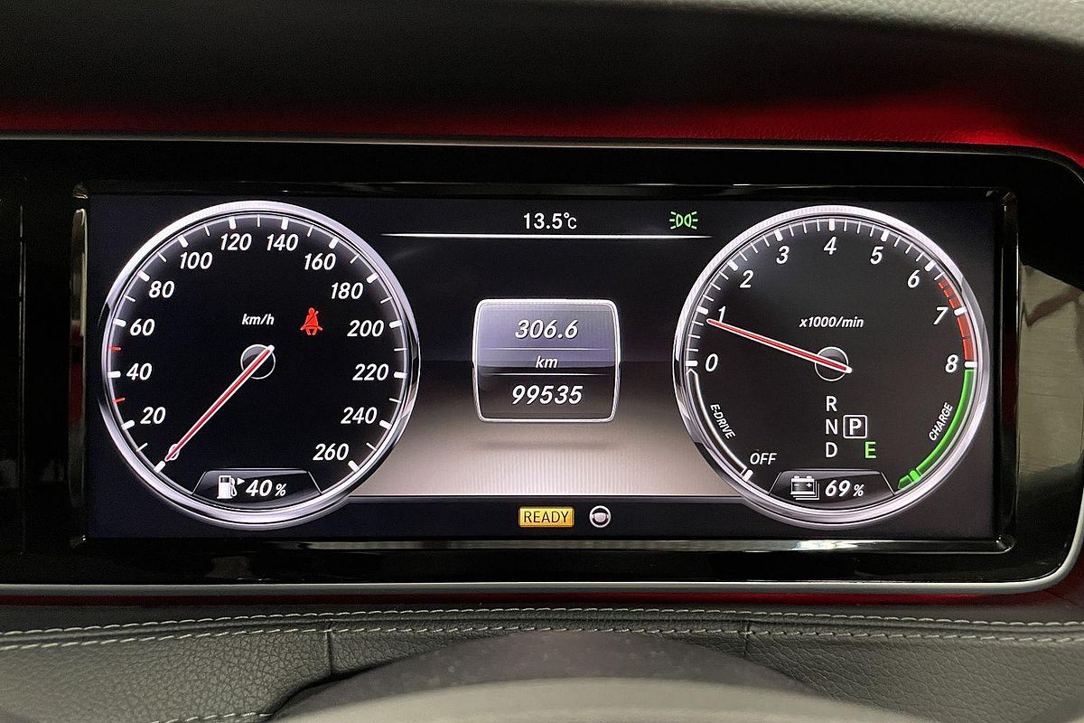 2013 MERCEDES-BENZ S-CLASS S400 HYBRID AUTO SEDAN