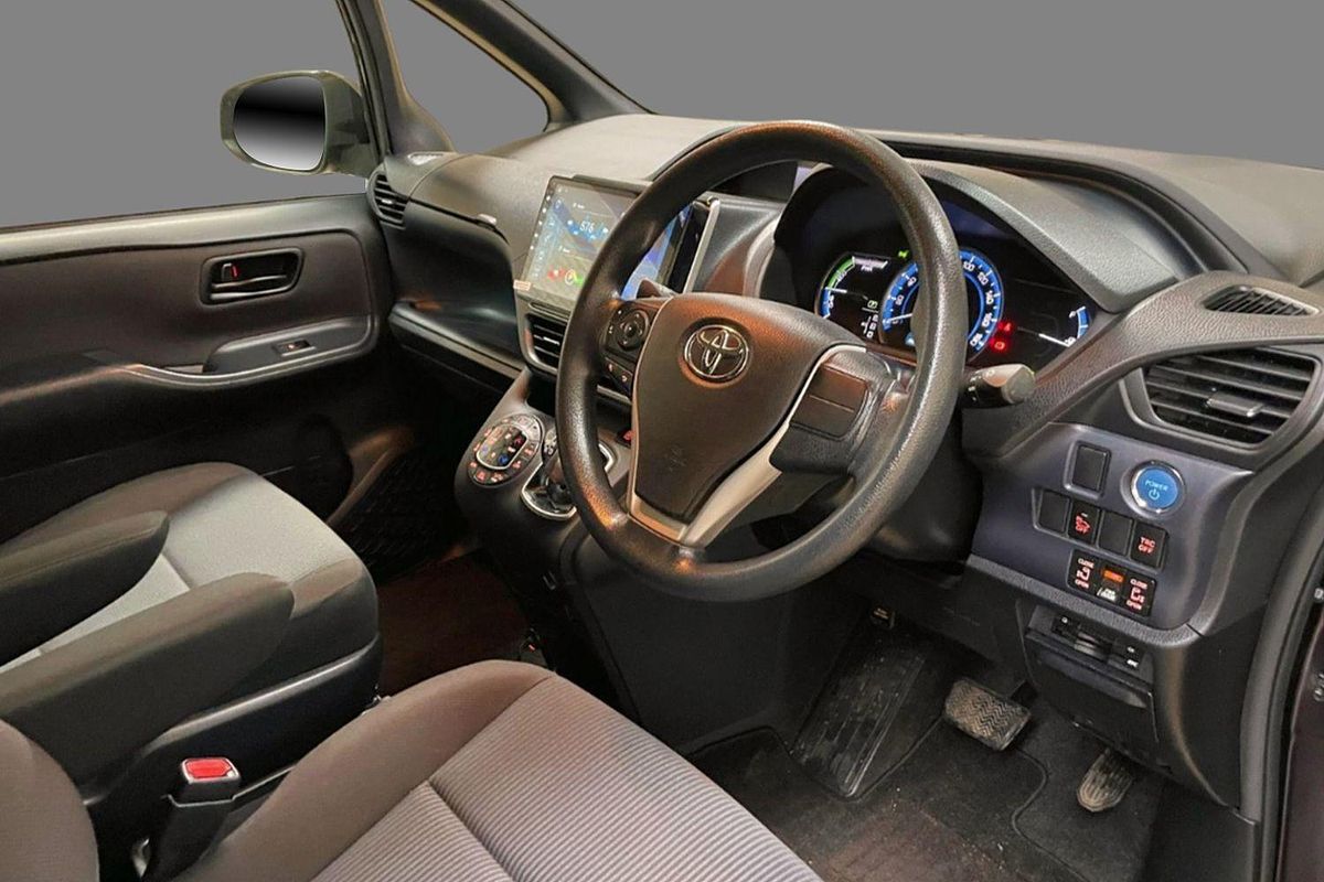 2014 TOYOTA NOAH G AUTO WAGON