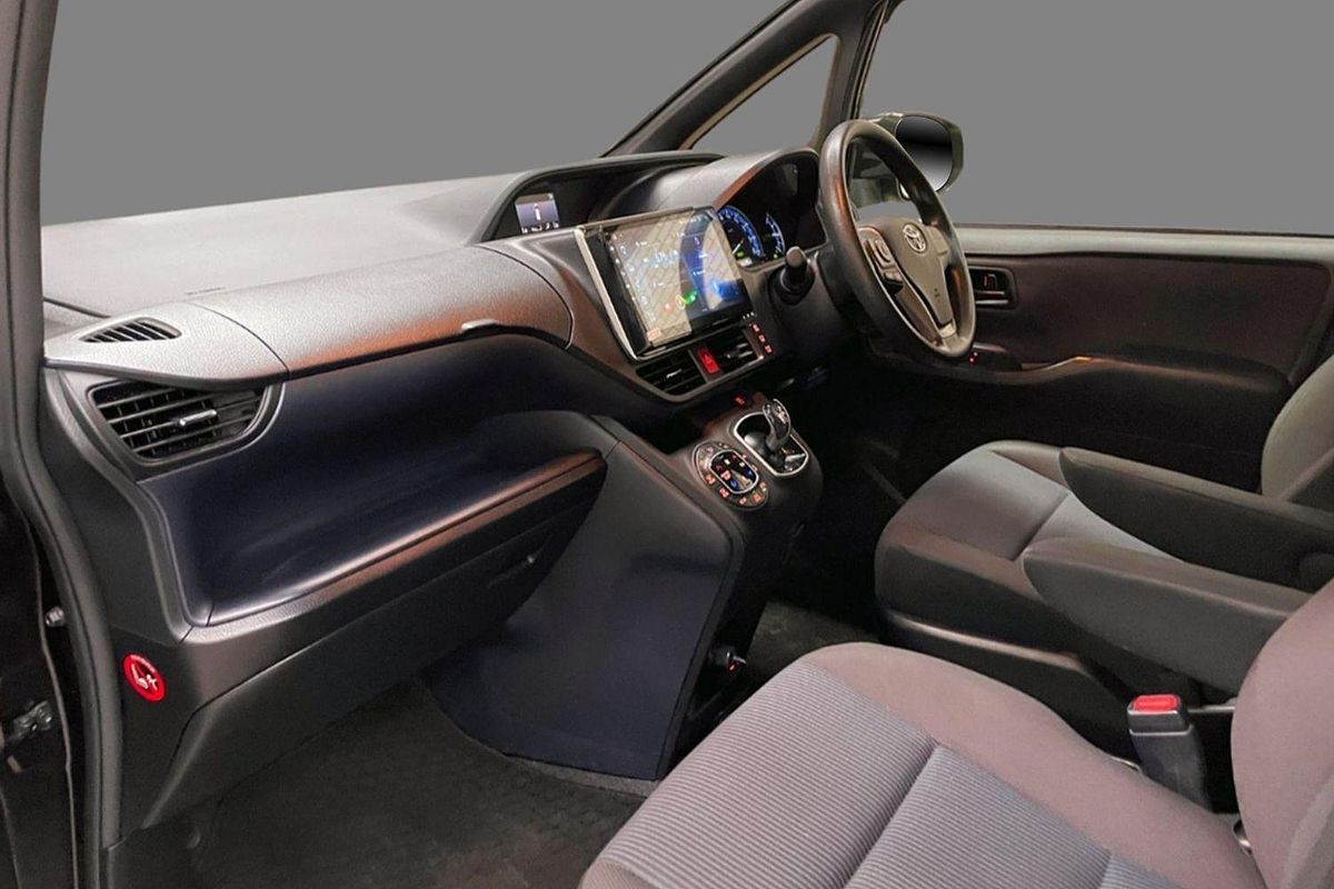 2014 TOYOTA NOAH G AUTO WAGON