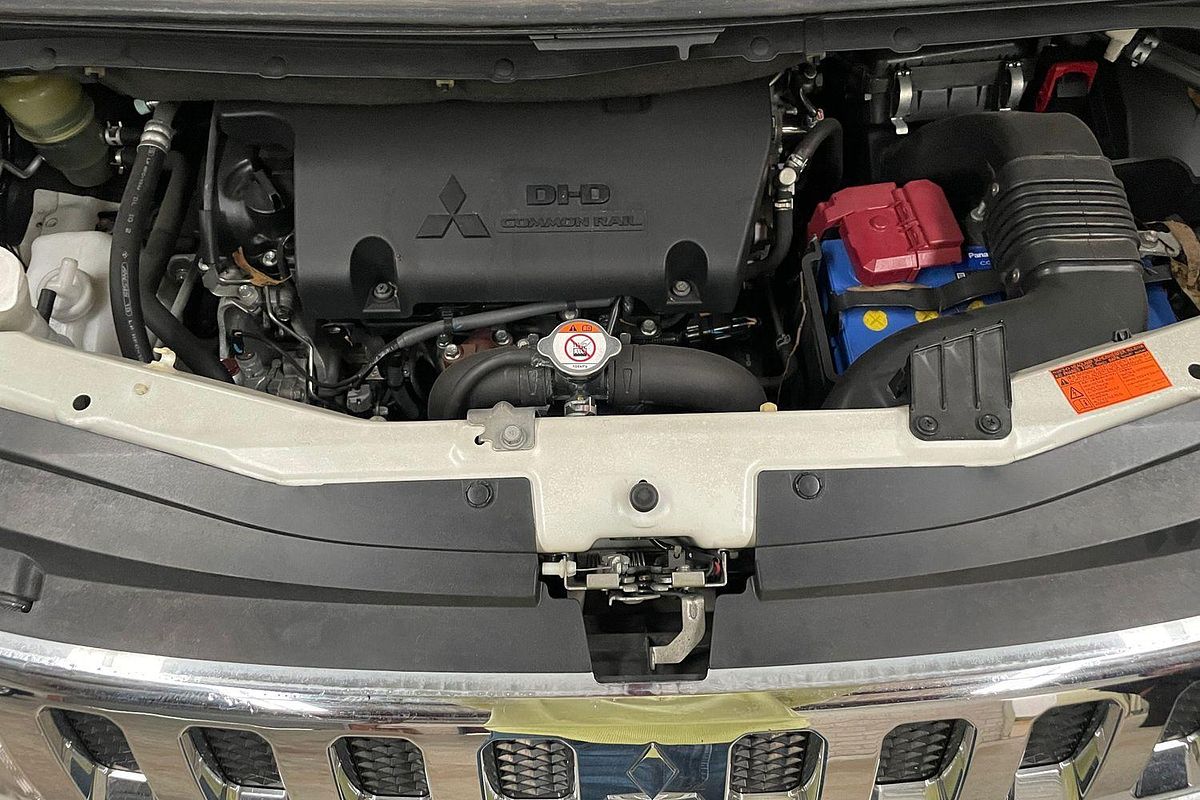 2015 MITSUBISHI DELICA D:5 AUTO WAGON