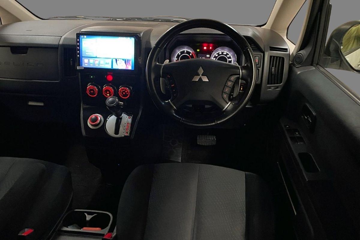 2015 MITSUBISHI DELICA D:5 AUTO WAGON
