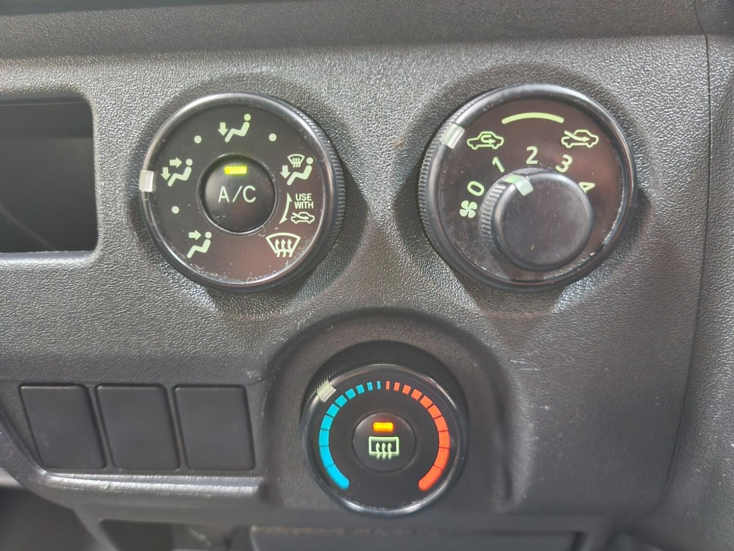 2018 TOYOTA HIACE GRAND CABIN AUTO VAN
