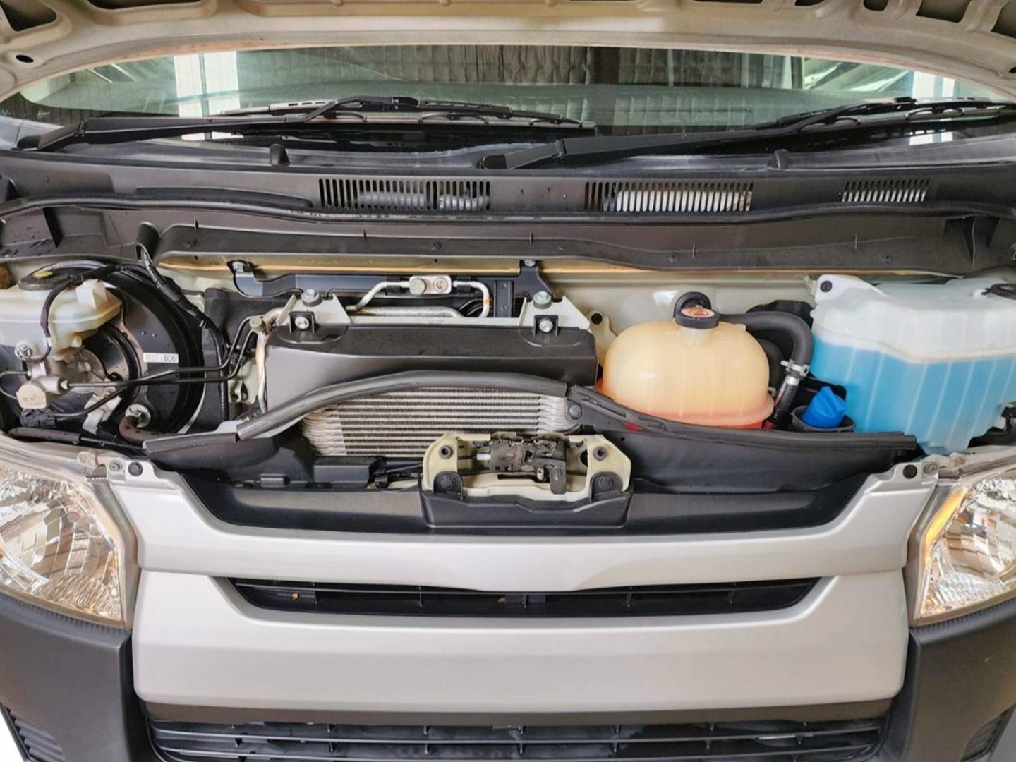 2018 TOYOTA HIACE GRAND CABIN AUTO VAN