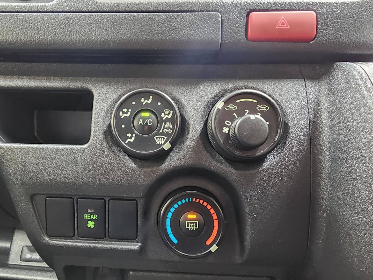 2018 TOYOTA HIACE GRAND CABIN AUTO VAN