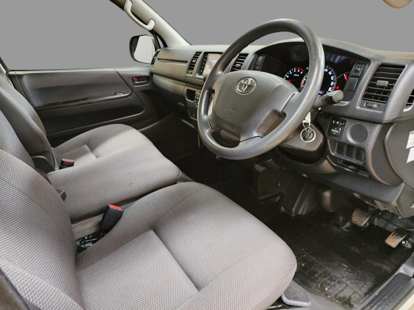 2018 TOYOTA HIACE GRAND CABIN AUTO VAN
