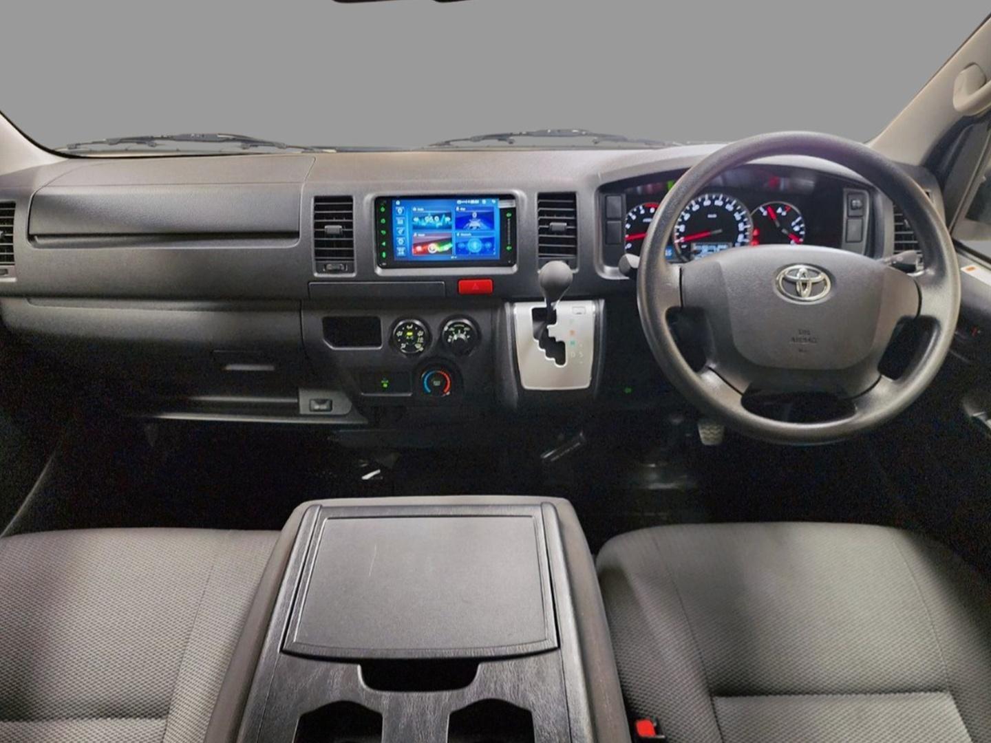 2018 TOYOTA HIACE GRAND CABIN AUTO VAN