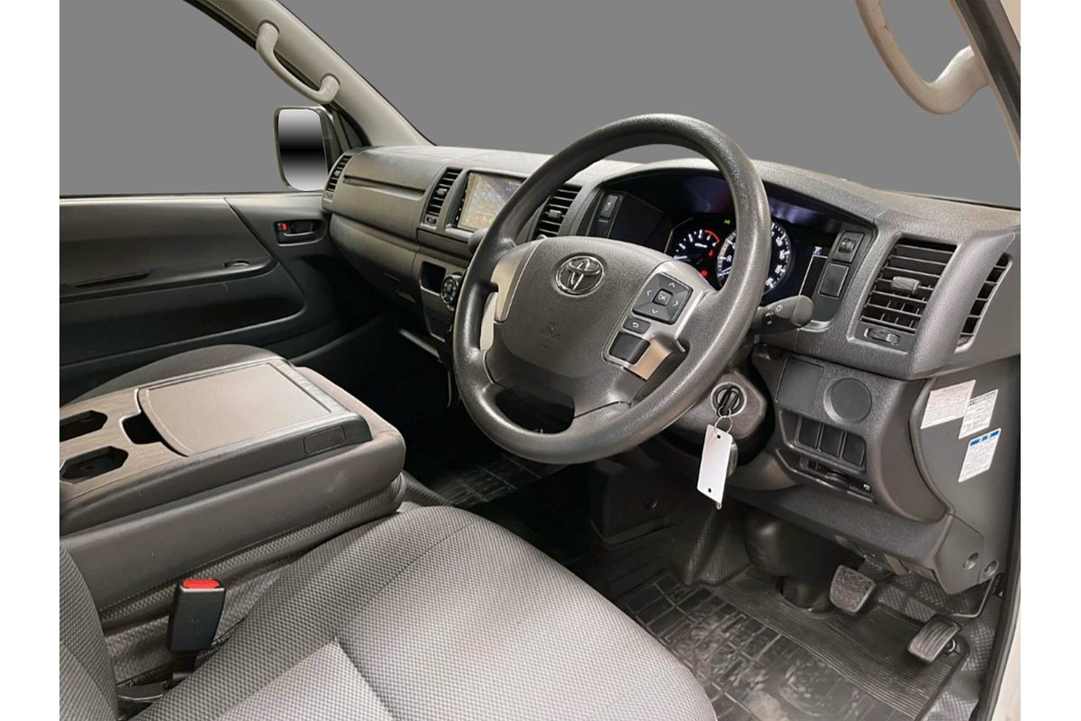 2021 TOYOTA HIACE GDH206V DX LONG 4WD AUTOMATIC VAN