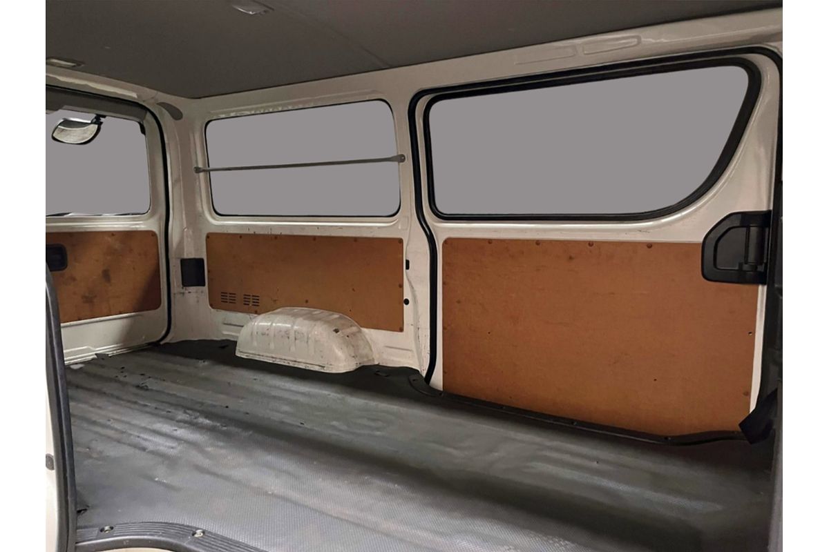 2021 TOYOTA HIACE GDH206V DX LONG 4WD AUTOMATIC VAN