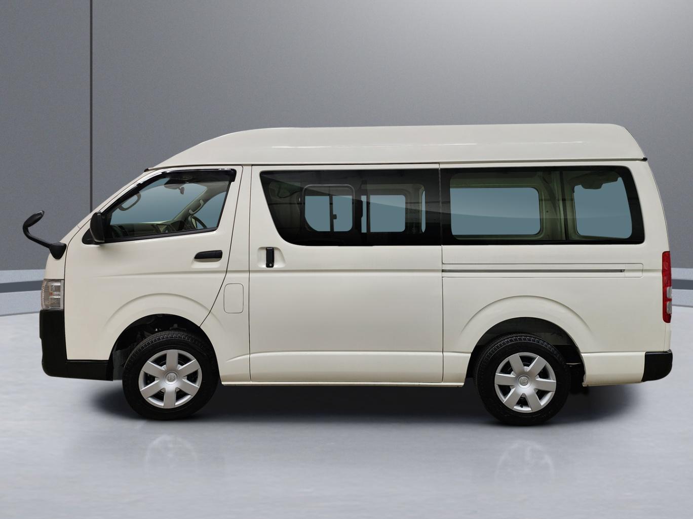 2023 TOYOTA HIACE LWB AUTO