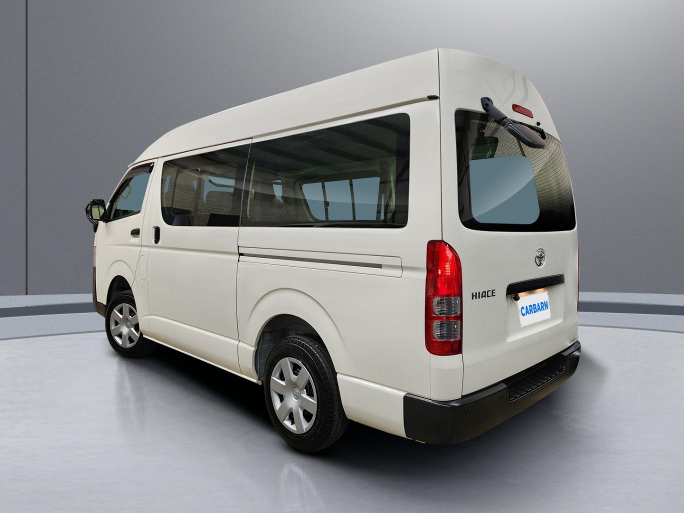 2023 TOYOTA HIACE LWB AUTO
