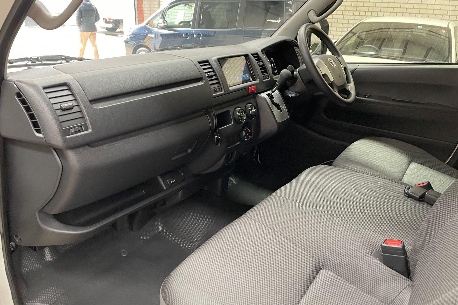 2024 TOYOTA HIACE LWB AUTOMATIC VAN
