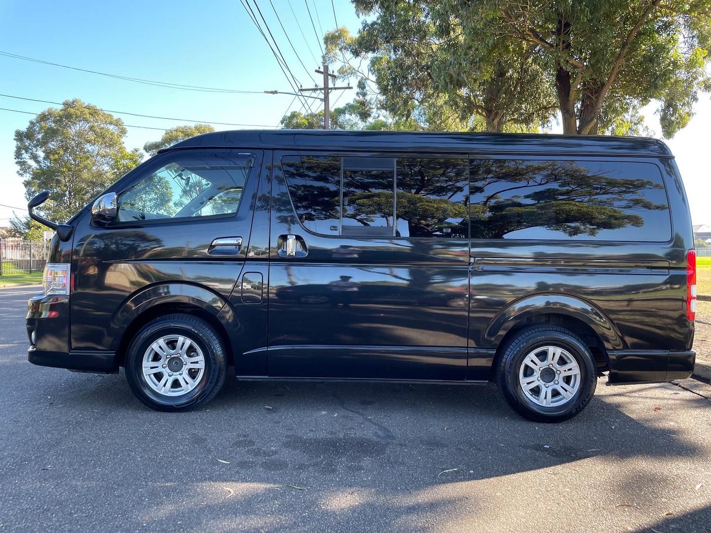 2013 TOYOTA HIACE SUPER GL AUTO VAN