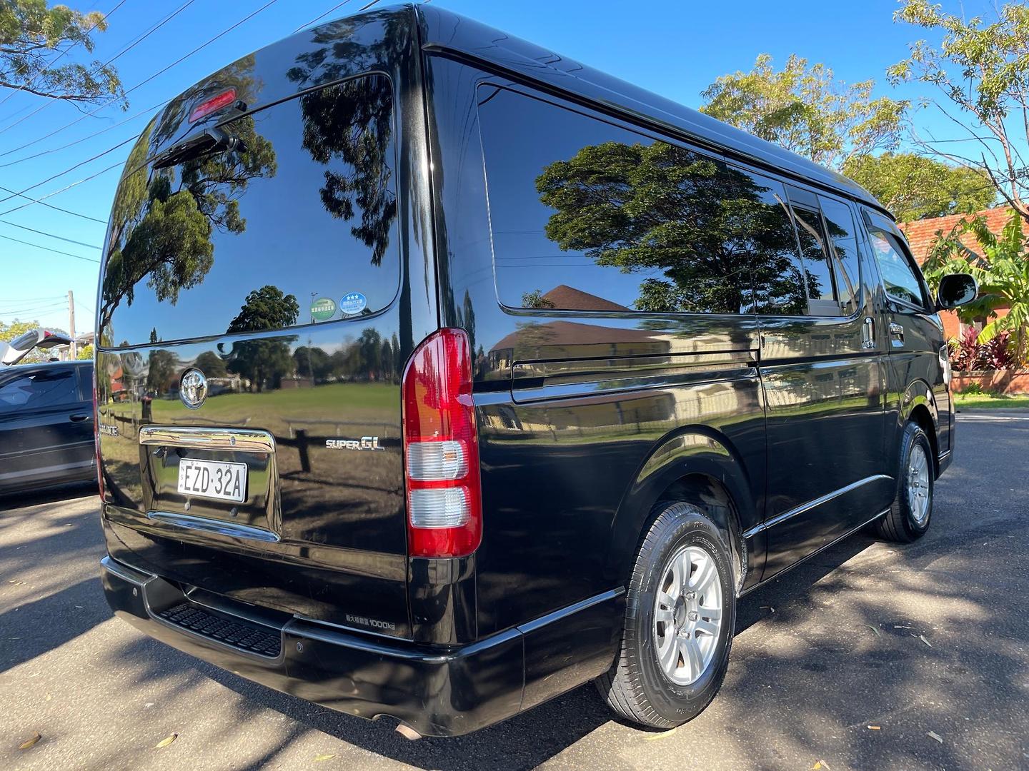 2013 TOYOTA HIACE SUPER GL AUTO VAN