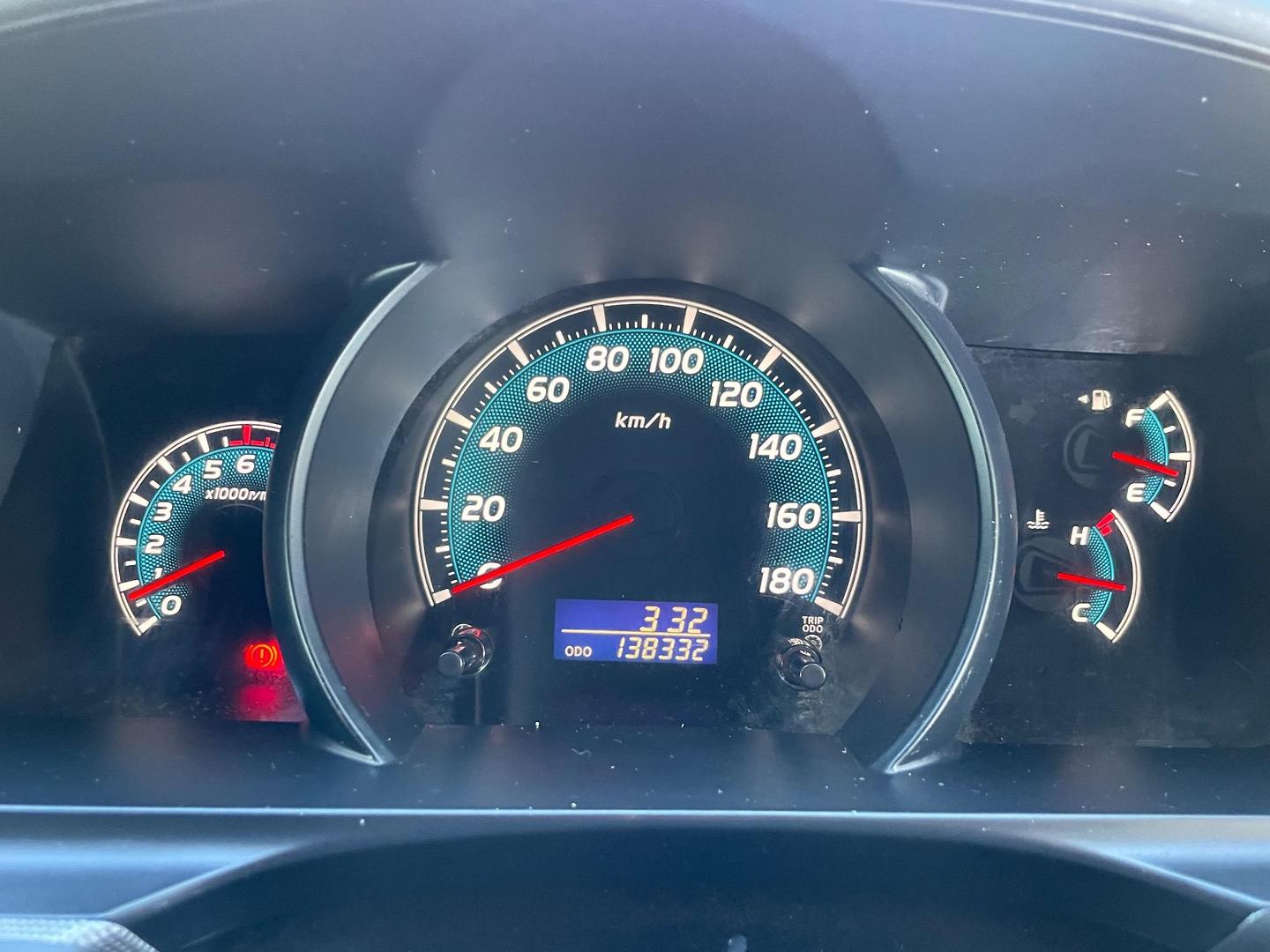 2013 TOYOTA HIACE SUPER GL AUTO VAN