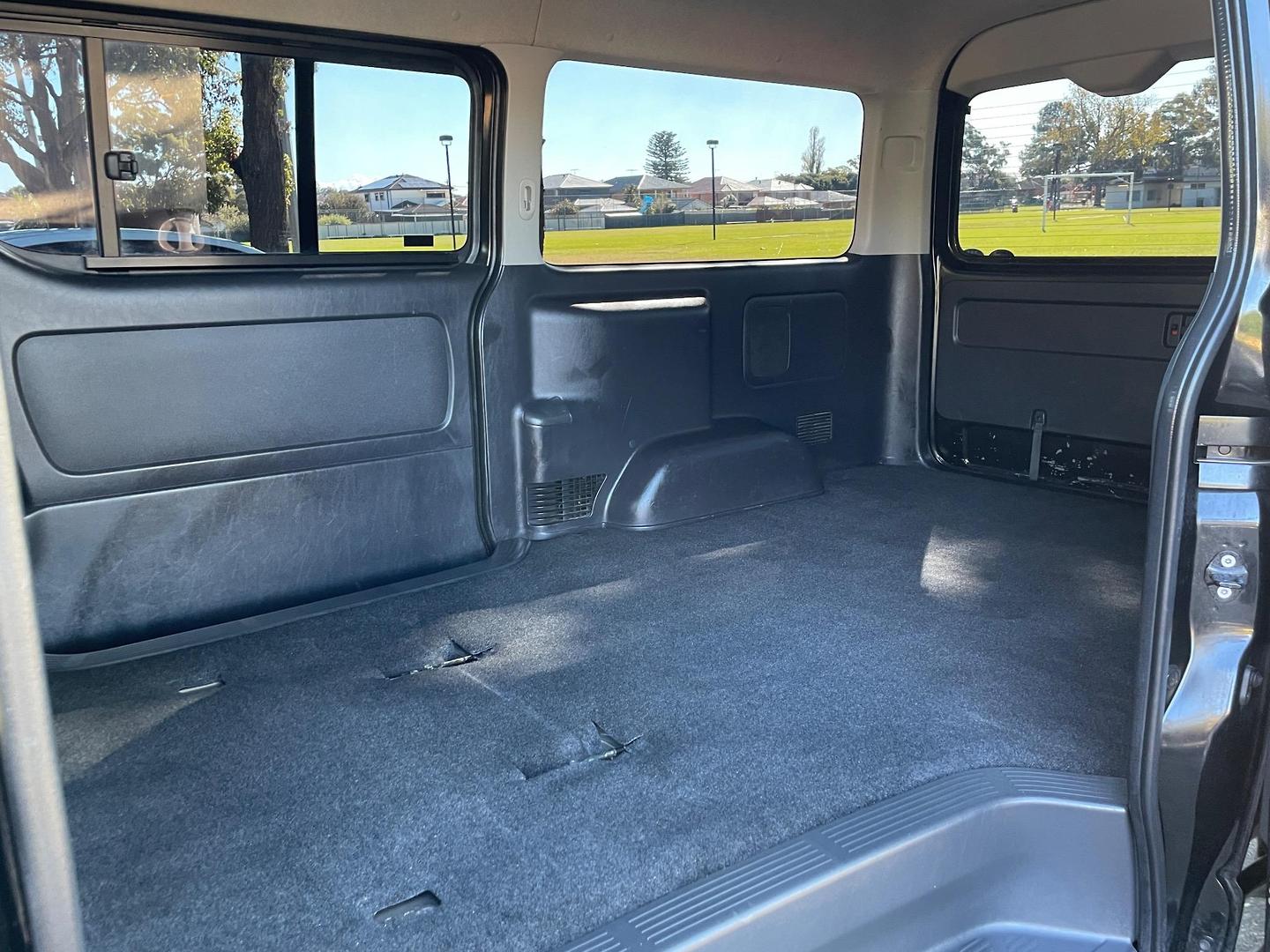 2013 TOYOTA HIACE SUPER GL AUTO VAN