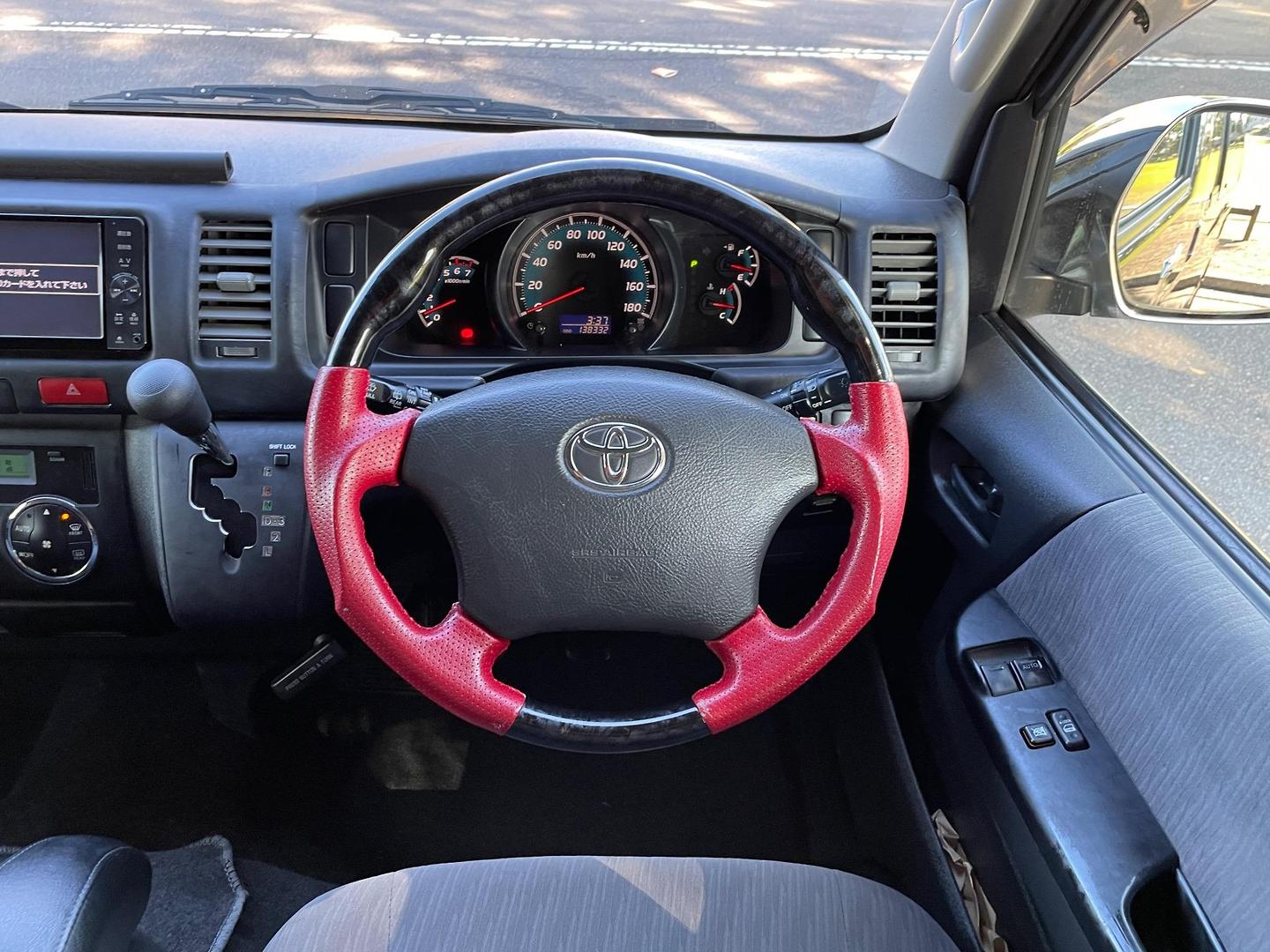 2013 TOYOTA HIACE SUPER GL AUTO VAN