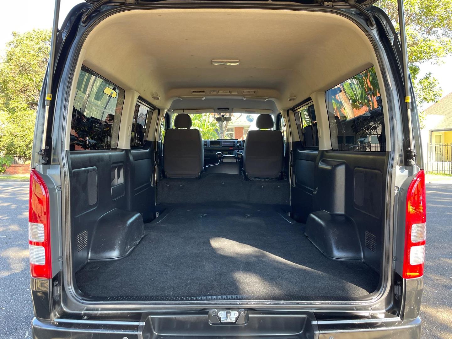 2013 TOYOTA HIACE SUPER GL AUTO VAN