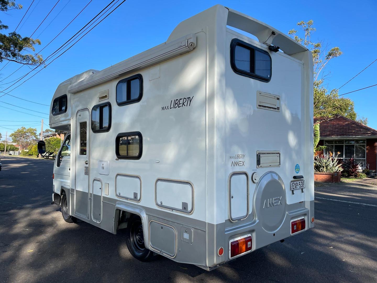 1996 TOYOTA DYNA 100