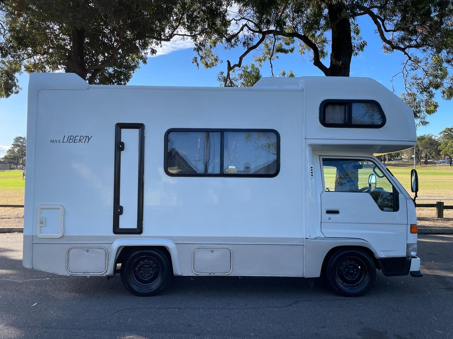 1996 TOYOTA DYNA 100
