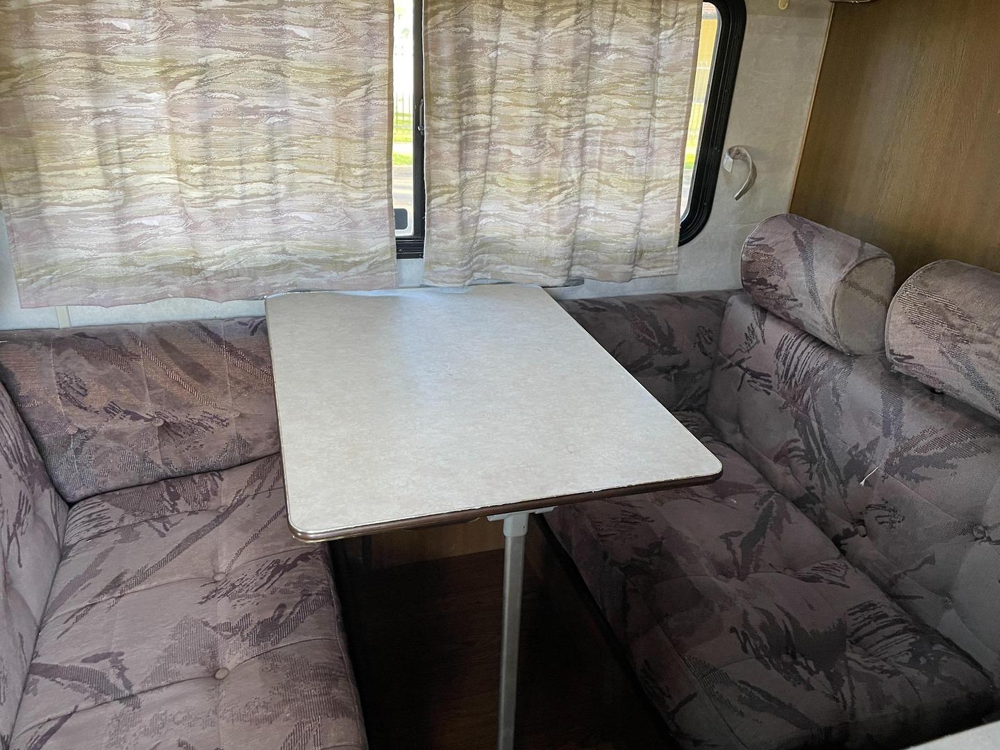 1996 TOYOTA DYNA 100
