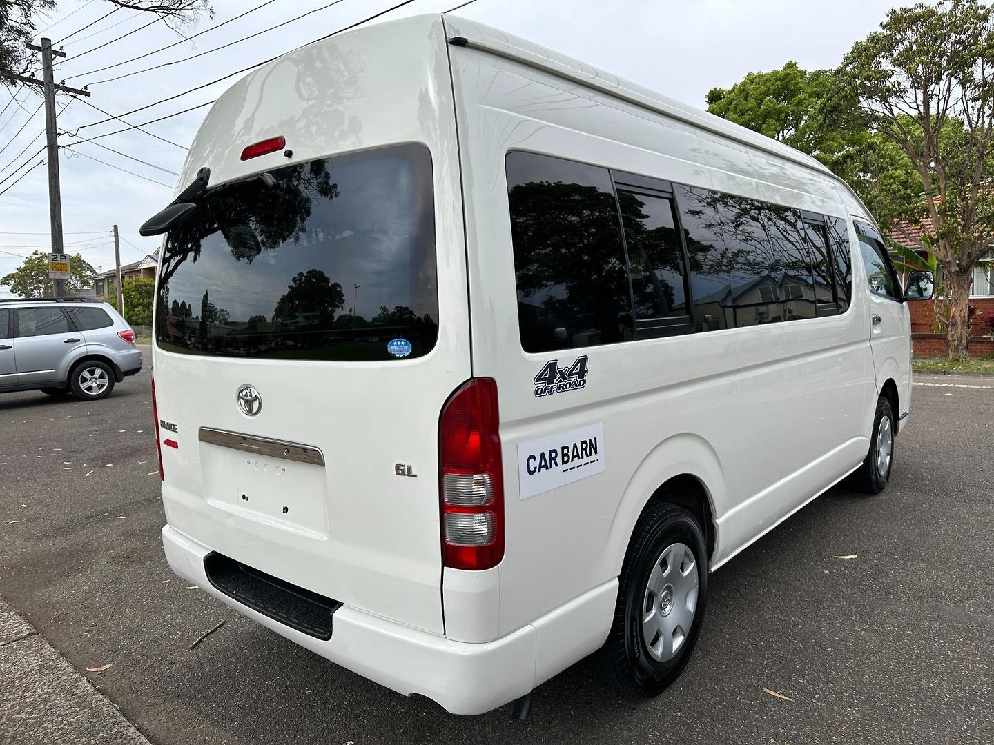 2011 TOYOTA HIACE COMMUTER GL GRAND CABIN SUPER LWB AUTO 4WD VAN