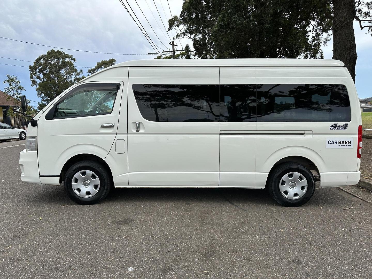 2011 TOYOTA HIACE COMMUTER GL GRAND CABIN SUPER LWB AUTO 4WD VAN