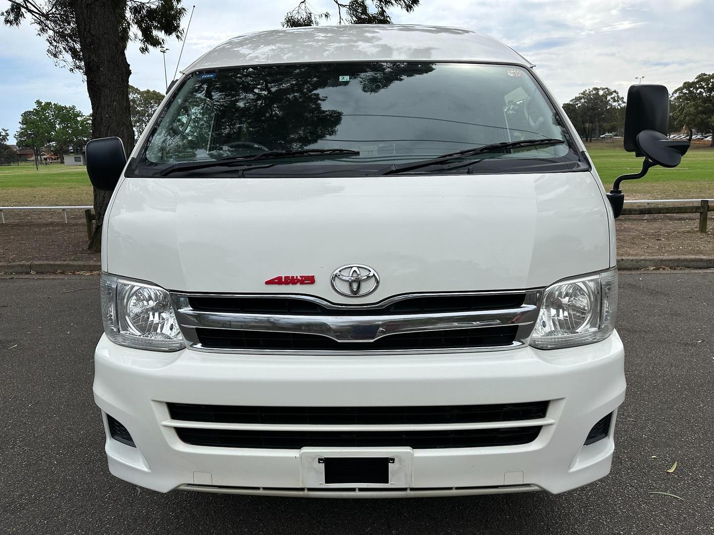 2011 TOYOTA HIACE COMMUTER GL GRAND CABIN SUPER LWB AUTO 4WD VAN