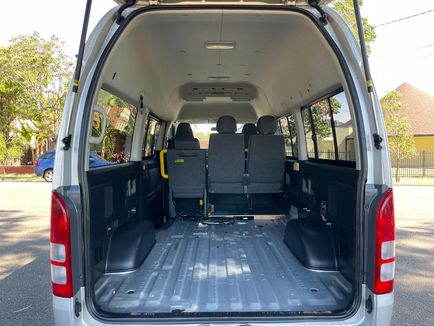 2013 TOYOTA HIACE DX LWB AUTO 4WD VAN