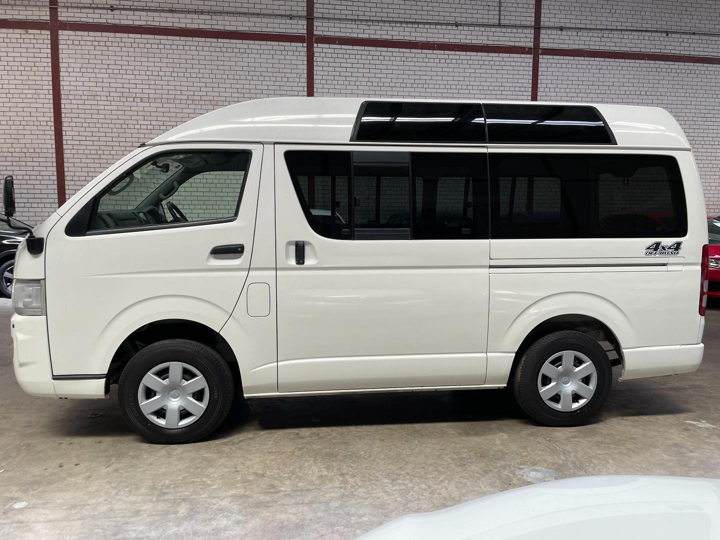 2009 TOYOTA HIACE DX LWB HIGH ROOF AUTO 4WD VAN
