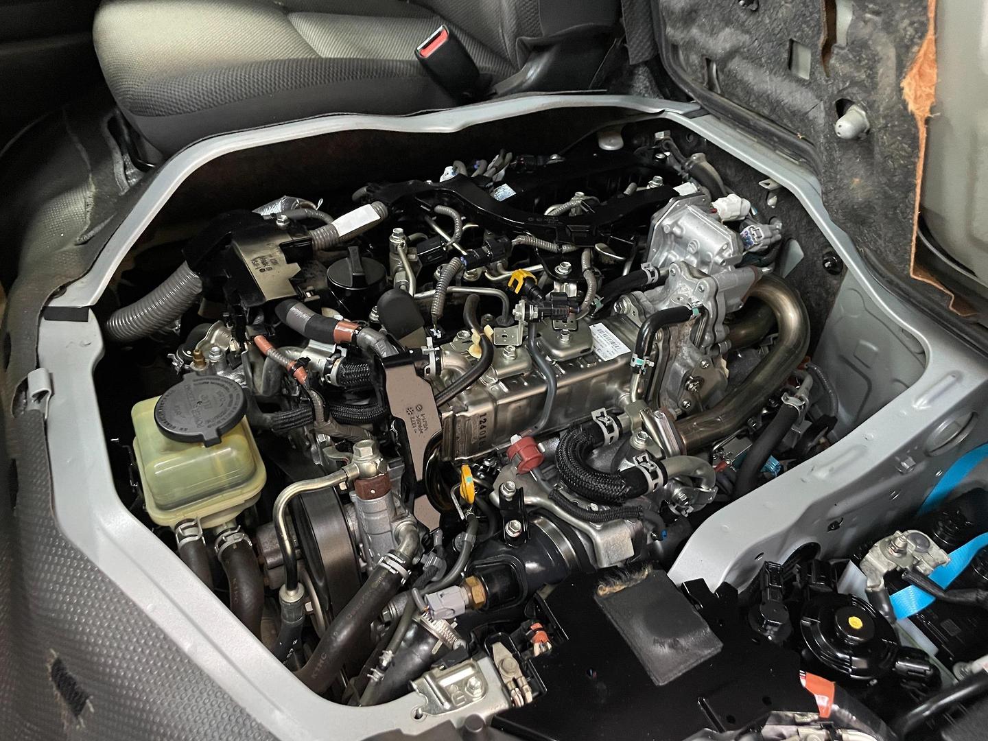 2018 TOYOTA HIACE GDH201 LWB AUTOMATIC VAN