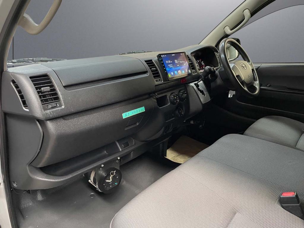 2018 TOYOTA HIACE GDH201 LWB AUTOMATIC VAN