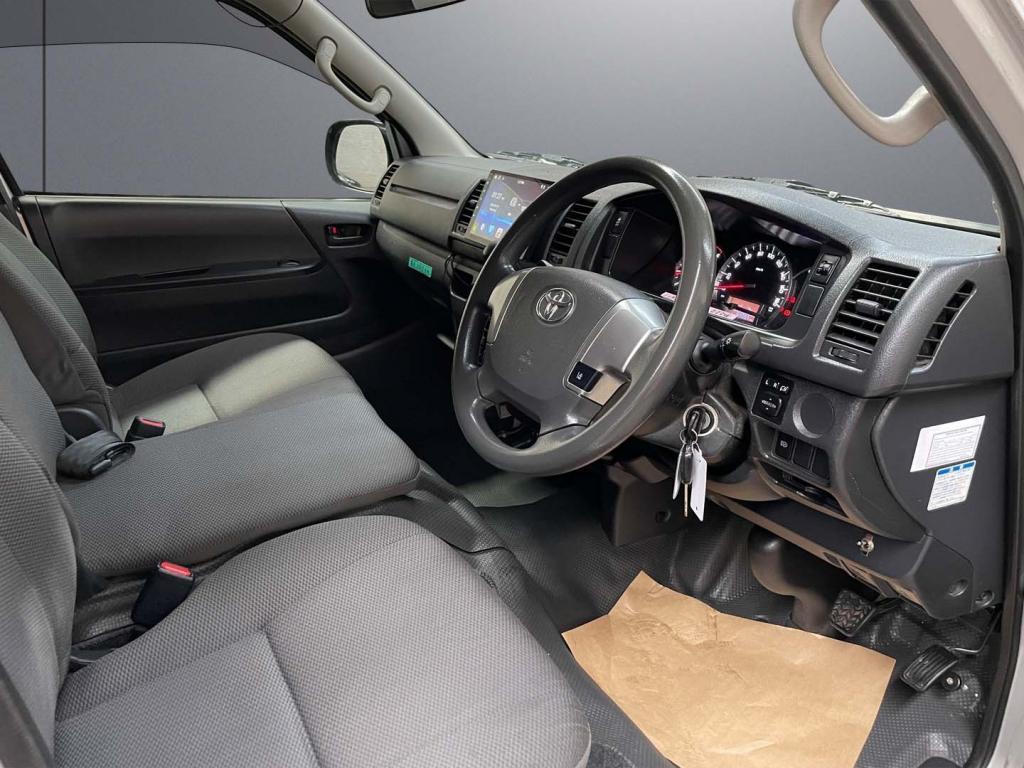 2018 TOYOTA HIACE GDH201 LWB AUTOMATIC VAN
