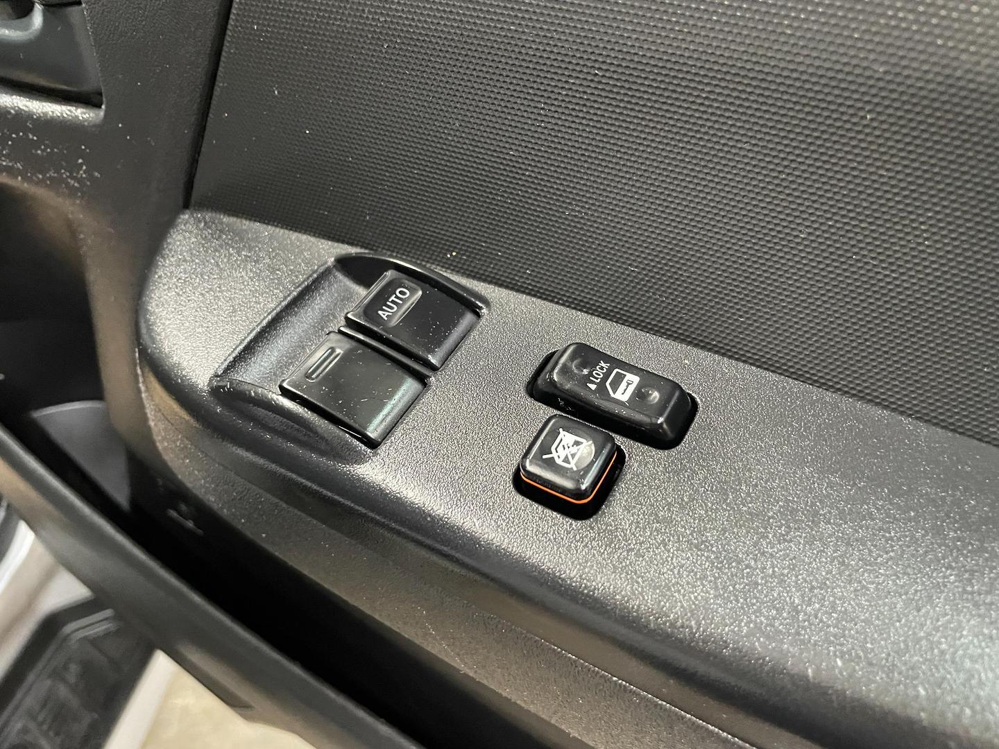 2018 TOYOTA HIACE GDH201 LWB AUTOMATIC VAN