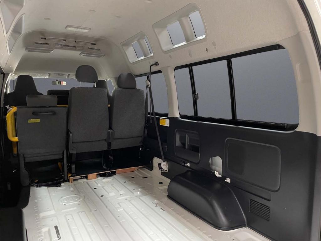 2013 TOYOTA HIACE DX LWB AUTO 4WD VAN