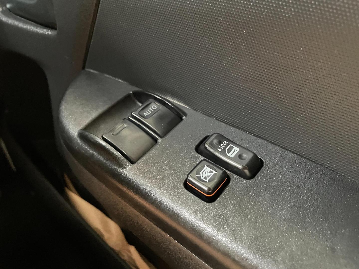 2013 TOYOTA HIACE DX LWB AUTO 4WD VAN
